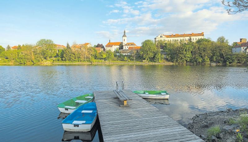 Blick auf Říčany: Die 15.000-Einwohner-Stadt liegt rund 25 Kilometer von Prag entfernt. Foto: Rudolf Flachs