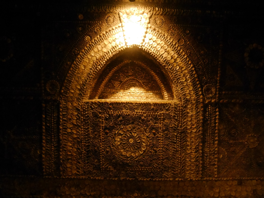 In der Shell Grotto in Margate